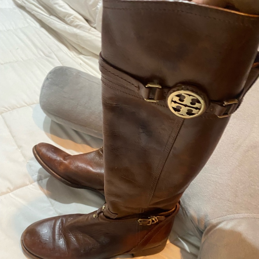 Tory Burch Boots